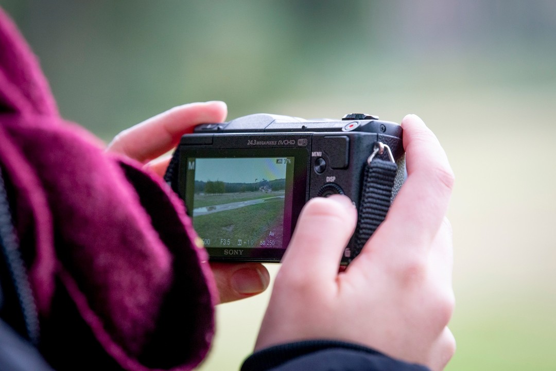Haal je camera van de automatische stand af en leer manueel te fotograferen!🤩 #fotograaf #camera #fotografie #foto #fotografiecursus #fotograferen #lerenfotograferen #veenendaal #startendefotograaf #manueelfotograferen